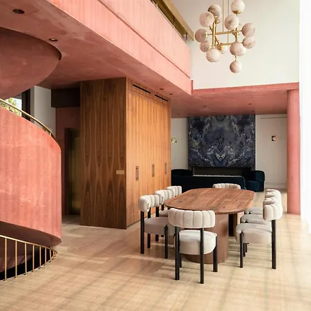 Le Levant Villa *