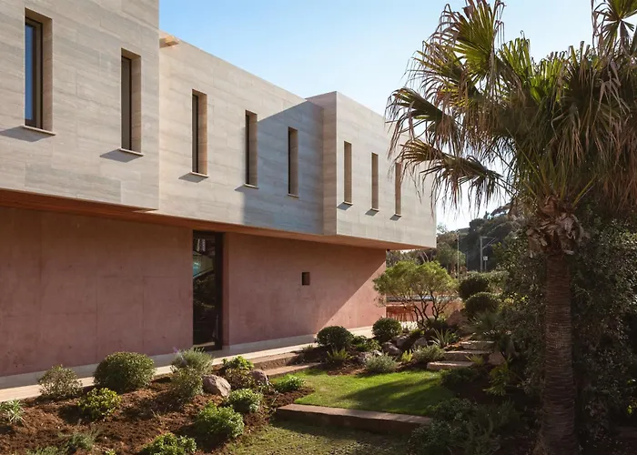 Le Levant Villa *